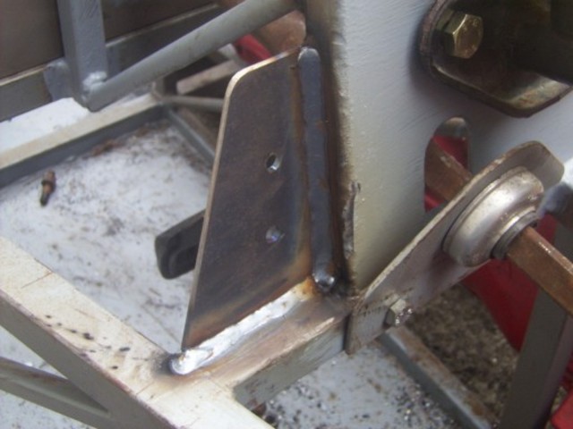 Rescued attachment Throttle Pedal bracket.jpg